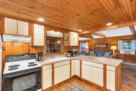 10 Red Gate Road Tuftonboro NH 03816