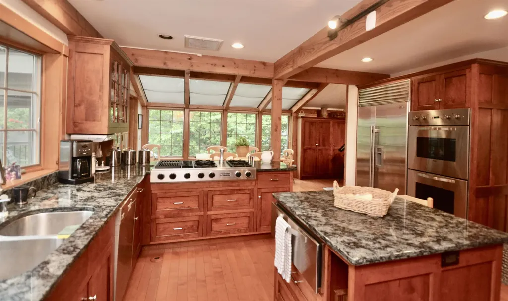 8 Turner Brae Grantham NH 03753