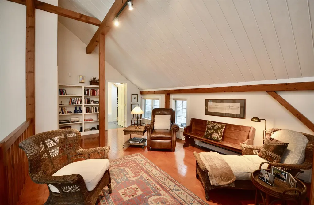 8 Turner Brae Grantham NH 03753