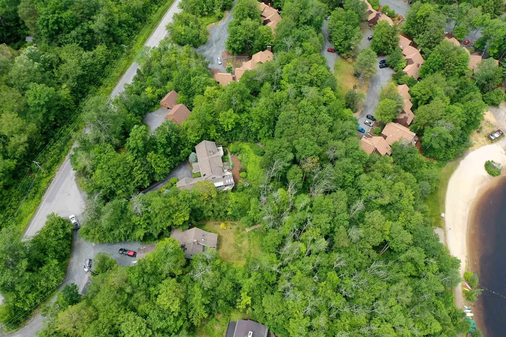 8 Turner Brae Grantham NH 03753