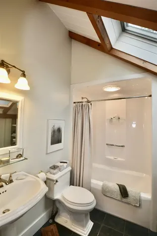 8 Turner Brae Grantham NH 03753