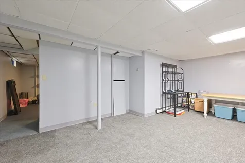 111 Winterwood Drive Londonderry NH 03053