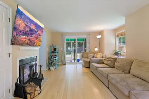 111 Winterwood Drive Londonderry NH 03053