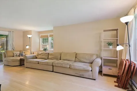 111 Winterwood Drive Londonderry NH 03053