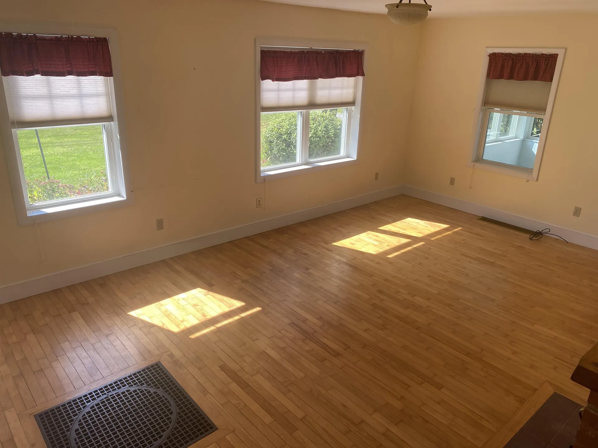 342 Us Route 2 South Hero VT 05486