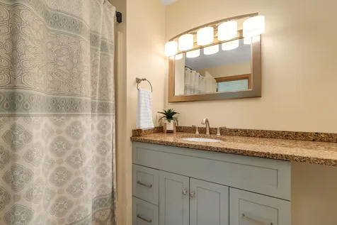 75 Riverfront Drive Woodstock NH 03262