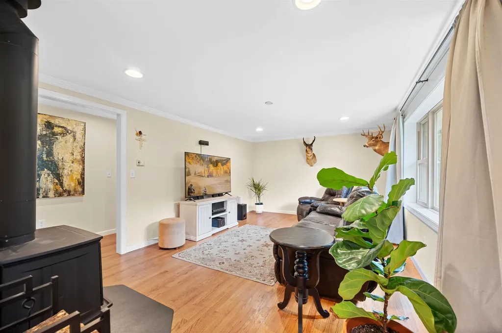 919 Vermont Route 100 South Rochester VT 05767