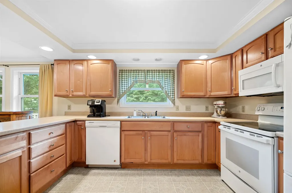 919 Vermont Route 100 South Rochester VT 05767