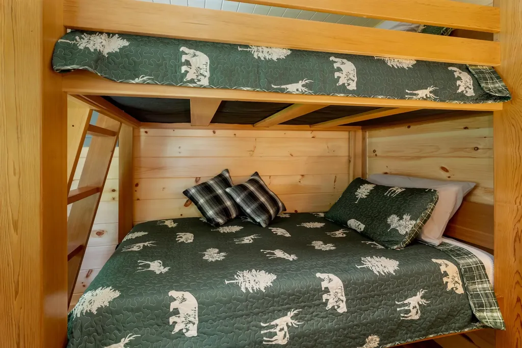 527 Sawyer Highway Warren NH 03279