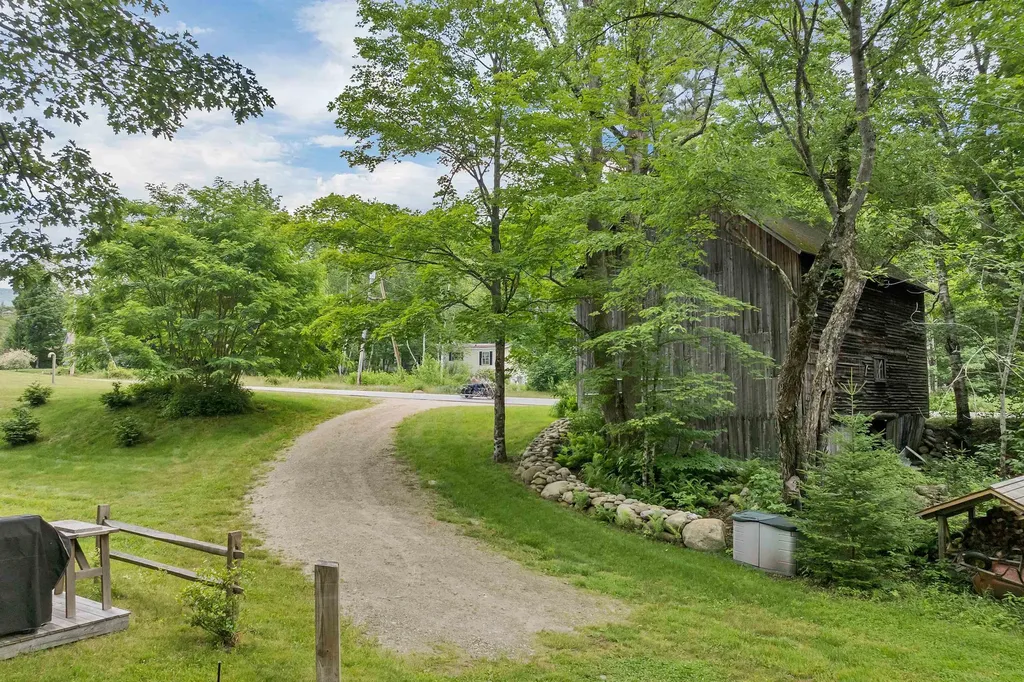 527 Sawyer Highway Warren NH 03279