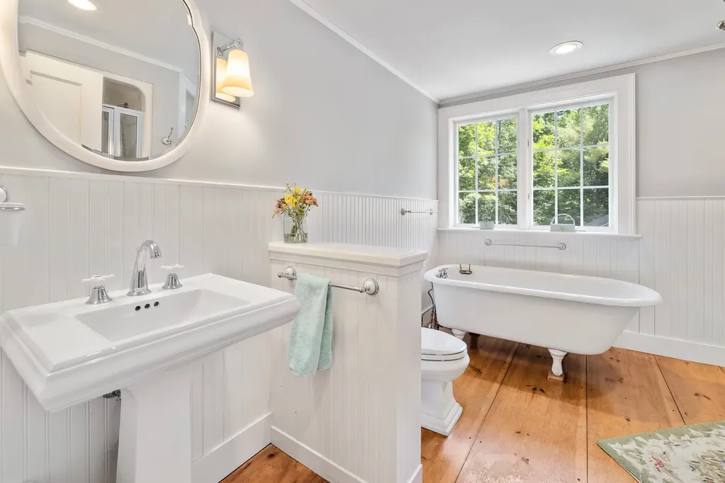 274 Dame Hill Road Orford NH 03777