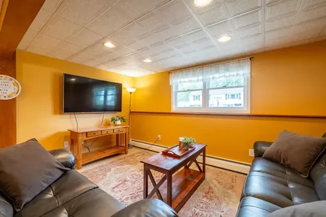 81 Warren Avenue Goffstown NH 03102
