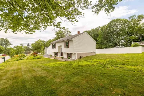 81 Warren Avenue Goffstown NH 03102