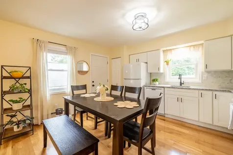81 Warren Avenue Goffstown NH 03102