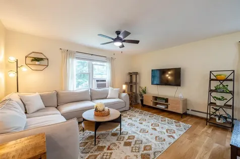 81 Warren Avenue Goffstown NH 03102