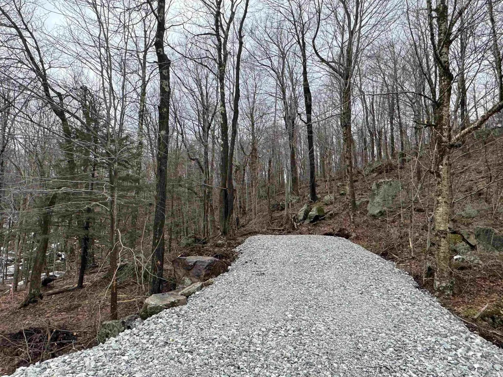 9 Cortina Country Road Mendon VT 05701