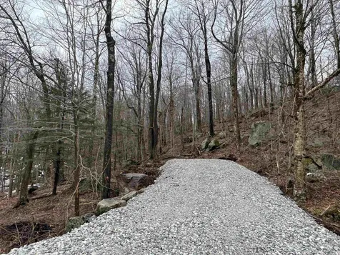 9 Cortina Country Road Mendon VT 05701
