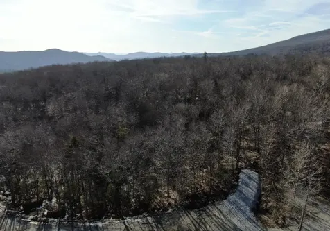 9 Cortina Country Road Mendon VT 05701