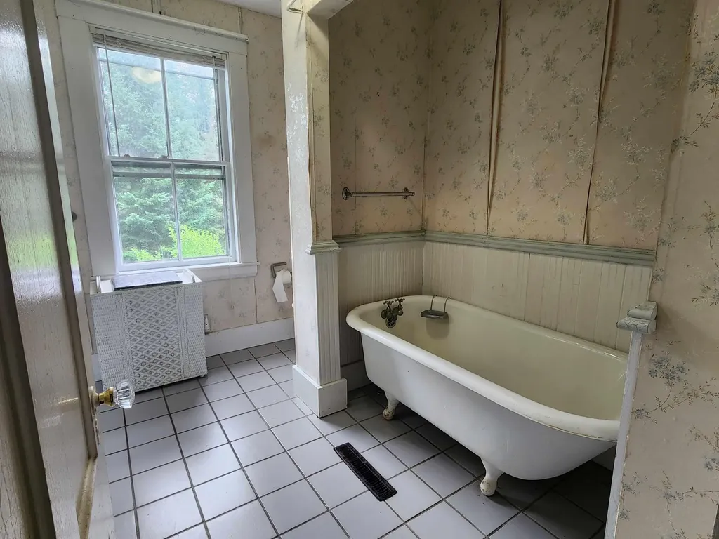 1425 Mount Major Highway Alton NH 03810