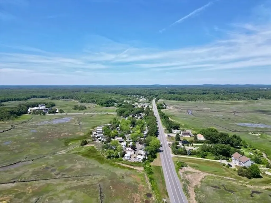 308 State Route 286 Seabrook NH 03874