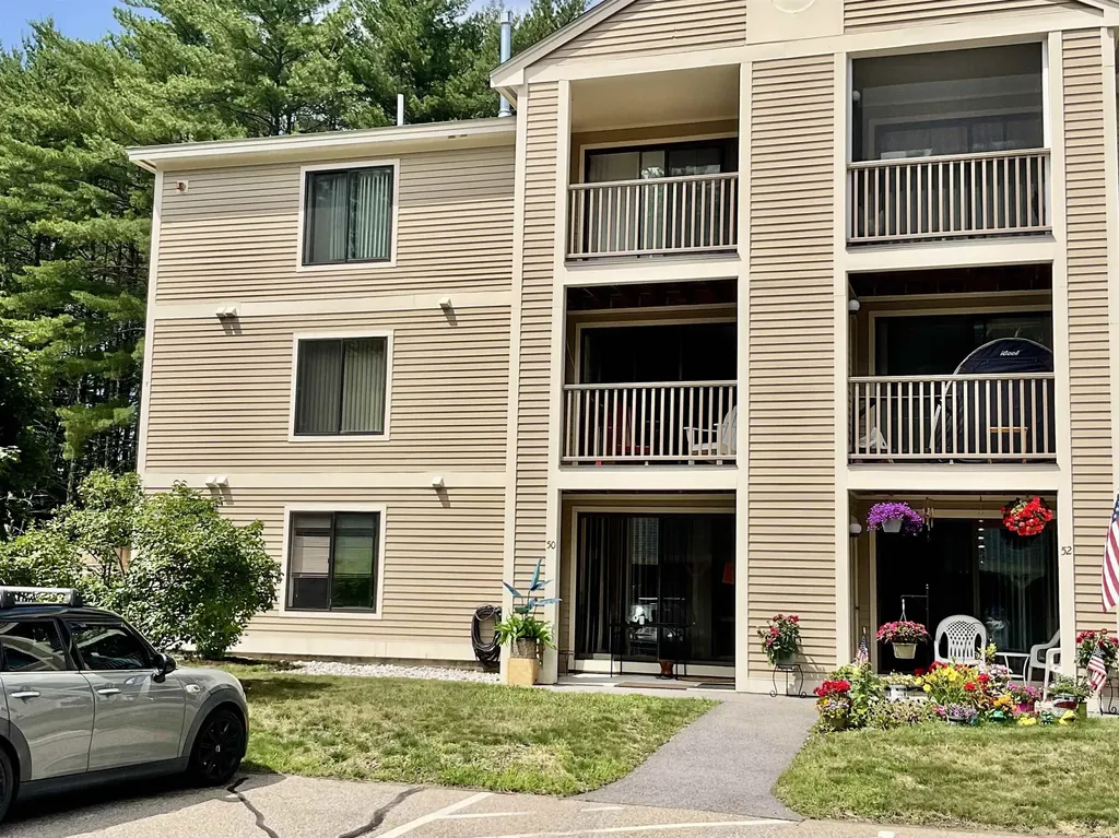 19 Saco Street Conway NH 03813