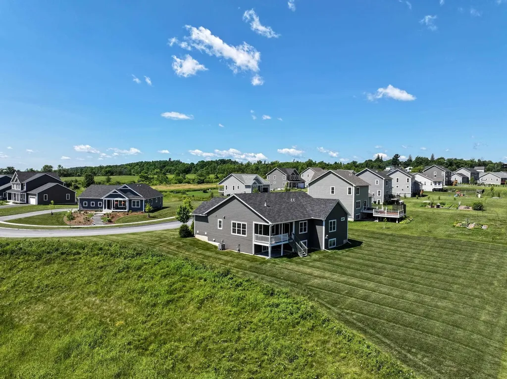 299 Commodore Drive Vergennes VT 05491
