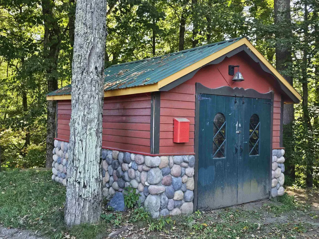 5825 Route 30 Townshend VT 05359