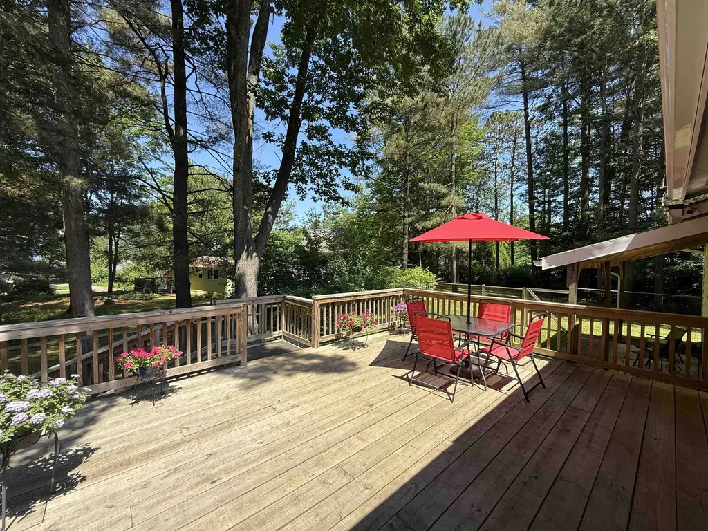 141 Stagecoach Drive Newport City VT 05855