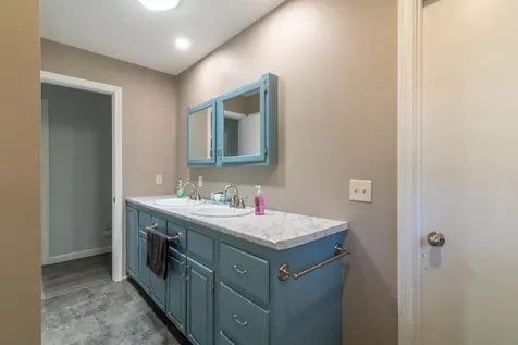 141 Stagecoach Drive Newport City VT 05855