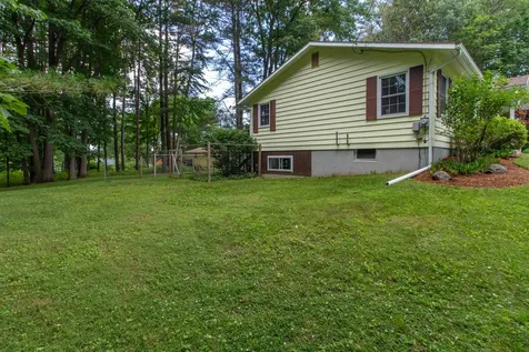 141 Stagecoach Drive Newport City VT 05855