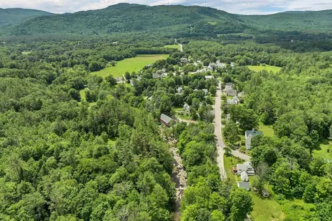 106 Water Street Rumney NH 03266