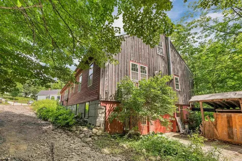 106 Water Street Rumney NH 03266