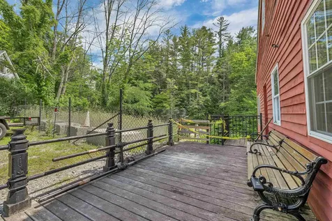 106 Water Street Rumney NH 03266