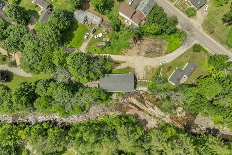 106 Water Street Rumney NH 03266