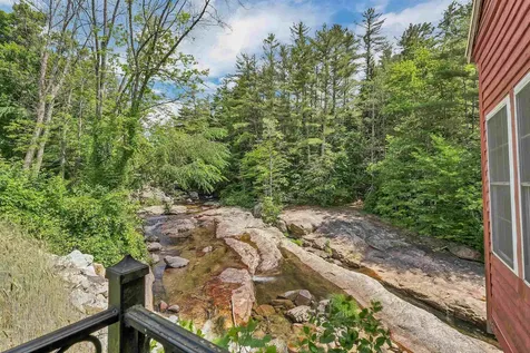 106 Water Street Rumney NH 03266