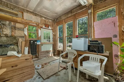 106 Water Street Rumney NH 03266