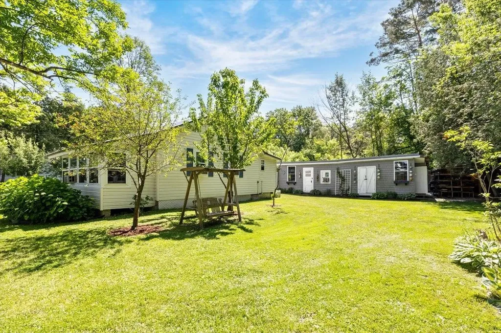 59 Campano Drive Georgia VT 05478