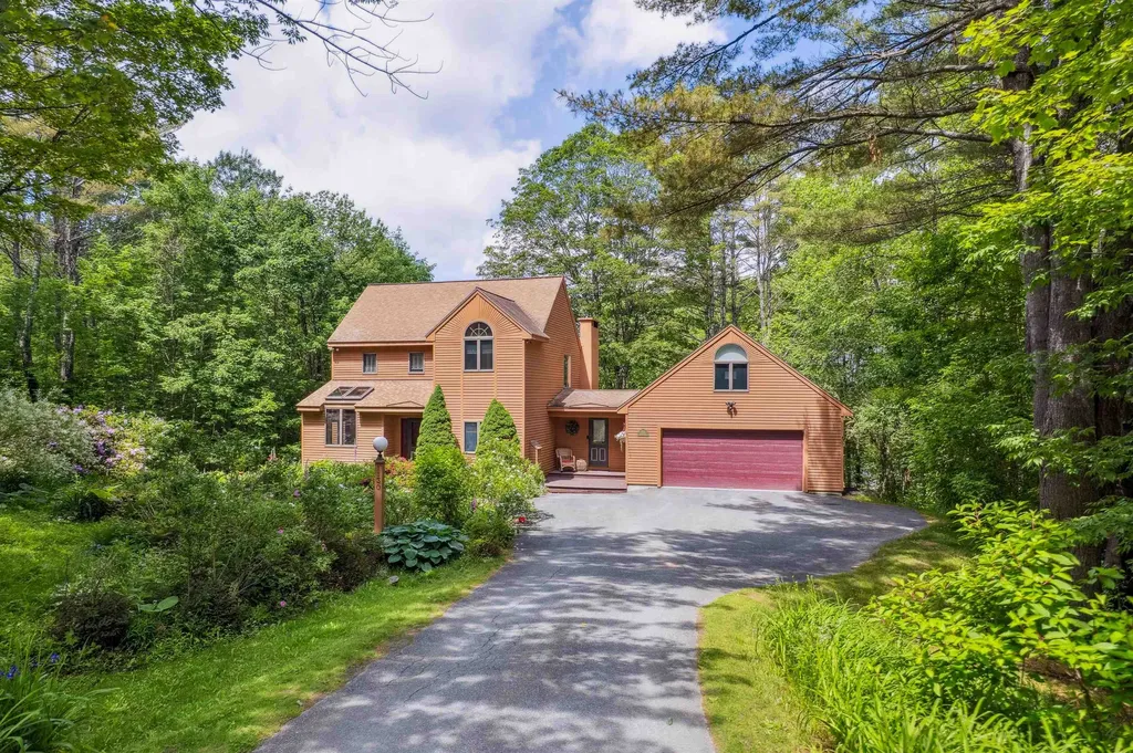 1130 Safford Road Hartford VT 05059