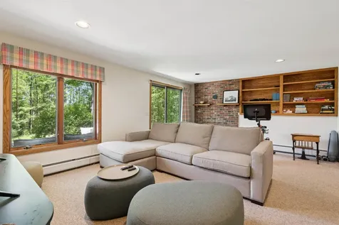 1130 Safford Road Hartford VT 05059