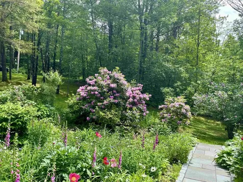 1130 Safford Road Hartford VT 05059