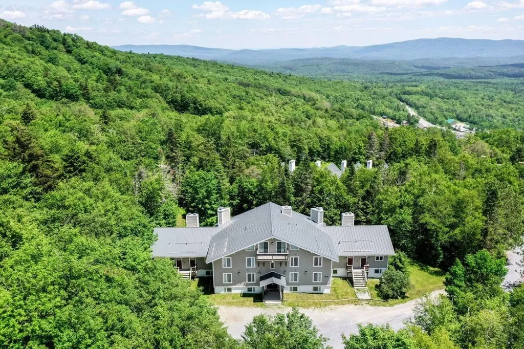 78 Farm Road Peru VT 05152