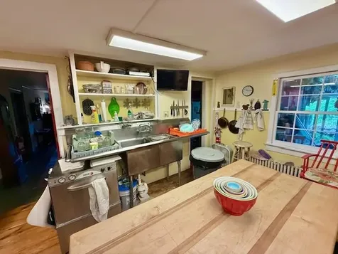 6311 Vt Route 7a Sunderland VT 05250