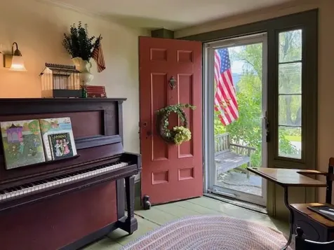 6311 Vt Route 7a Sunderland VT 05250