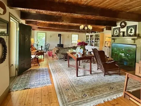 6311 Vt Route 7a Sunderland VT 05250