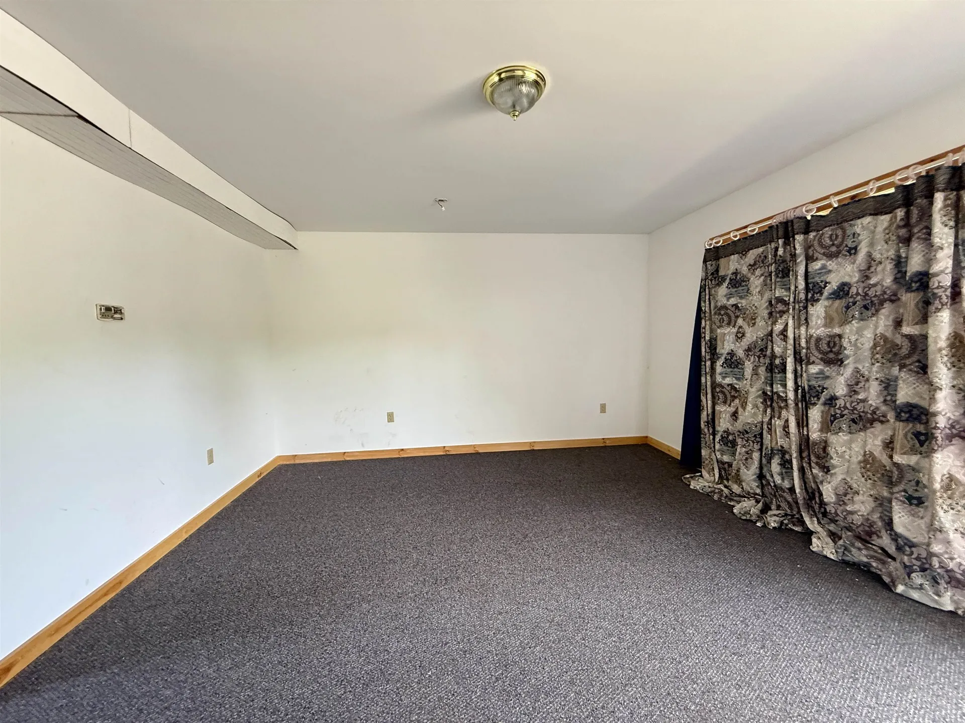 8570 Vt Route 9 Woodford VT 05201