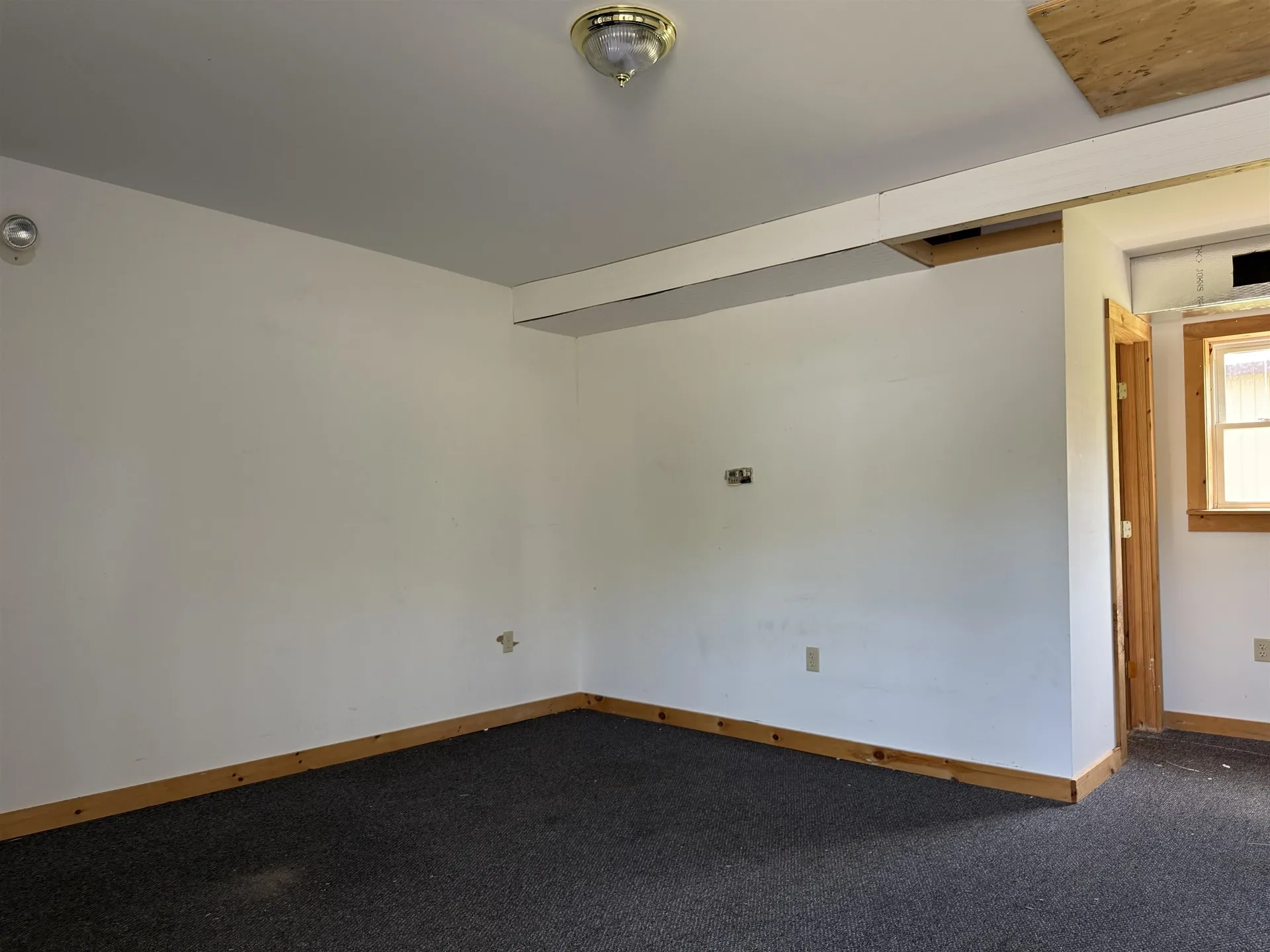 8570 Vt Route 9 Woodford VT 05201