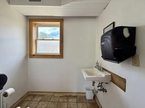 8570 Vt Route 9 Woodford VT 05201