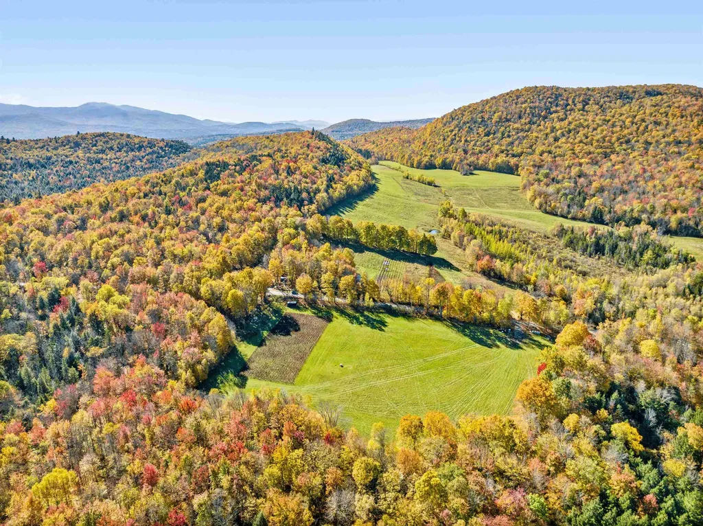 3324 Mud City Loop Morristown VT 05661