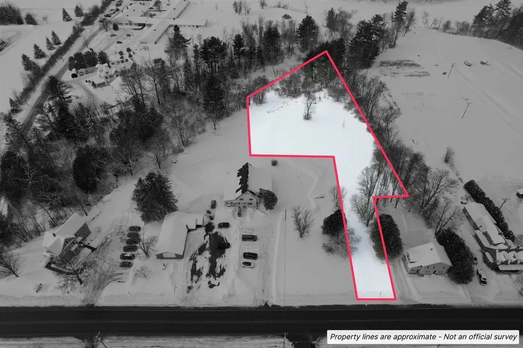 North Main Street Lancaster NH 03584