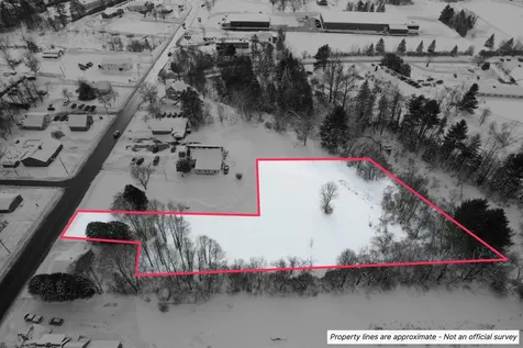 North Main Street Lancaster NH 03584